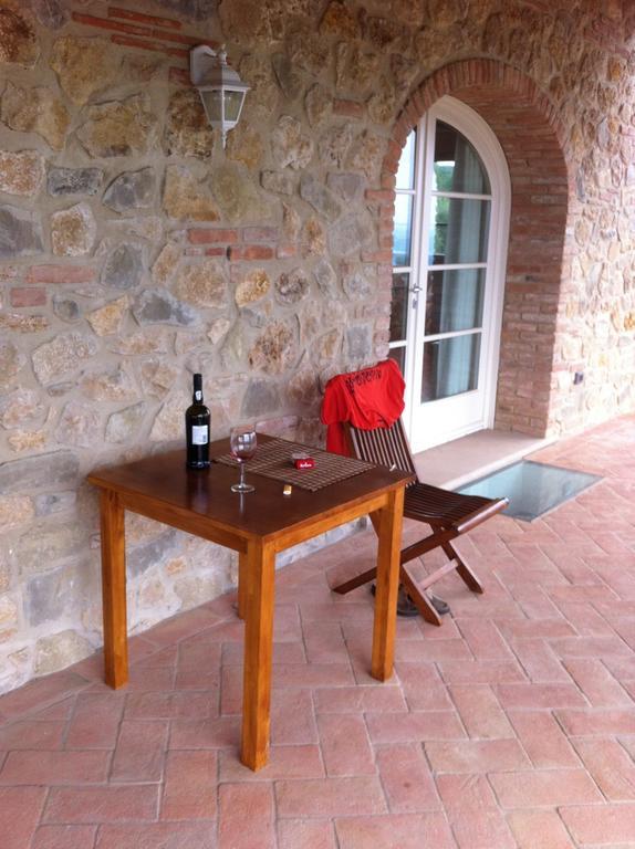 Villa Dimora Degli Angeli à Chianni Chambre photo